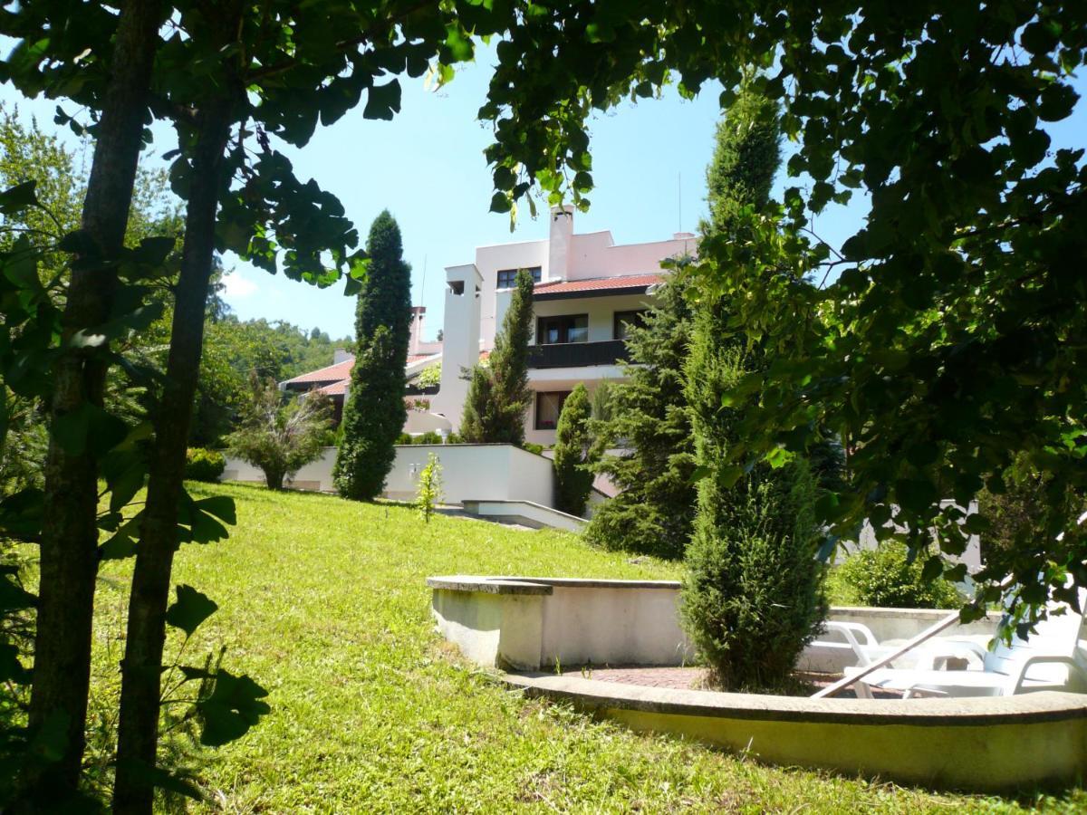 Мечтаната Селска Къща На Реката Със Семейство И Приятели! Ribarica Exterior foto